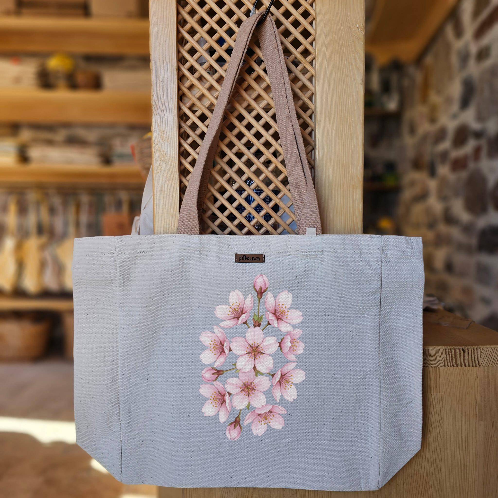 Çiçek Açan Kiraz Dalları Cherry Blossom Branches Baskılı Naturel Kanvas Bez Çanta Açık Kahve Sap Beyaz Cırt Cırtlı Suluk Tutuculu — 20x24