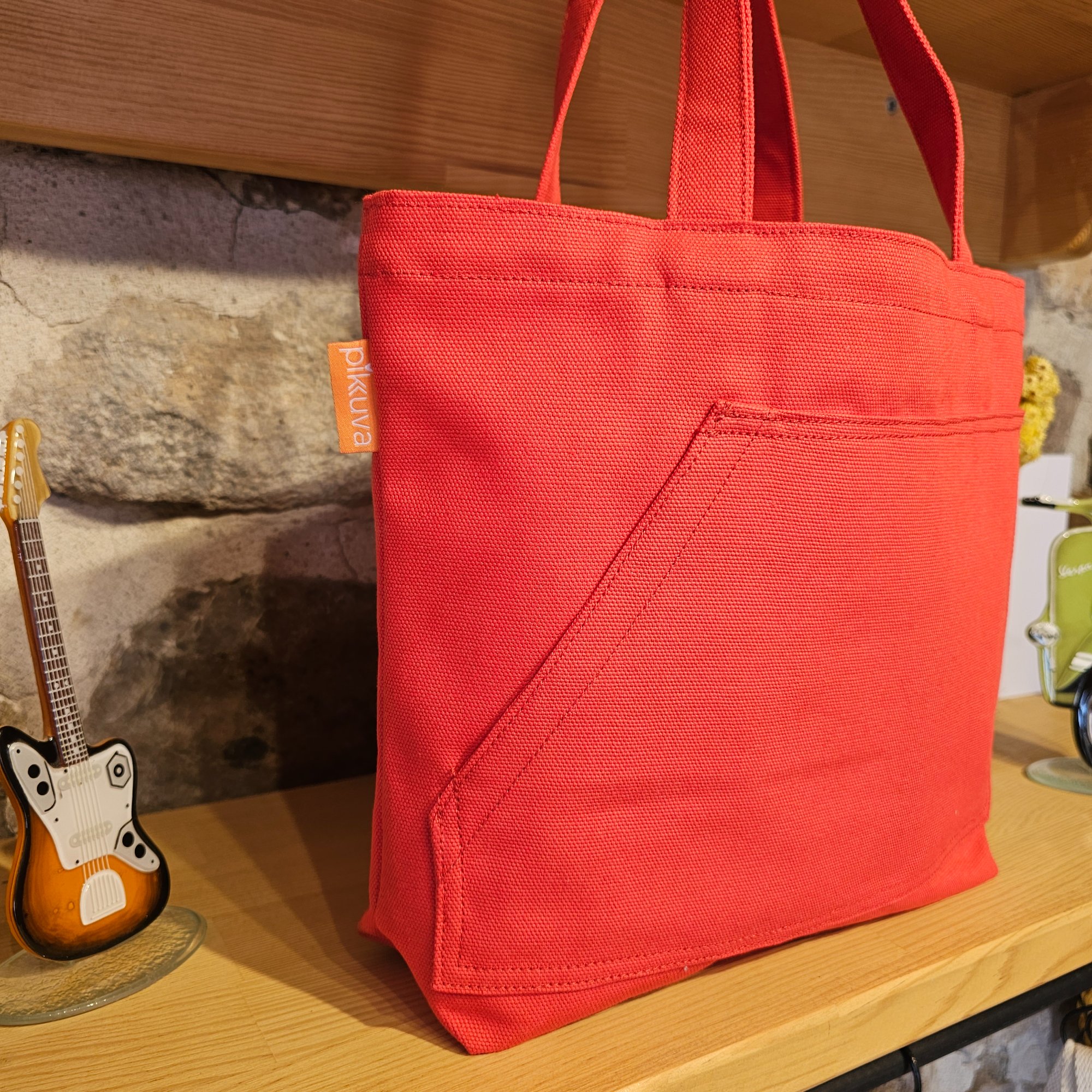 Red Canvas Bag with External Pocket and Red Handles image 5