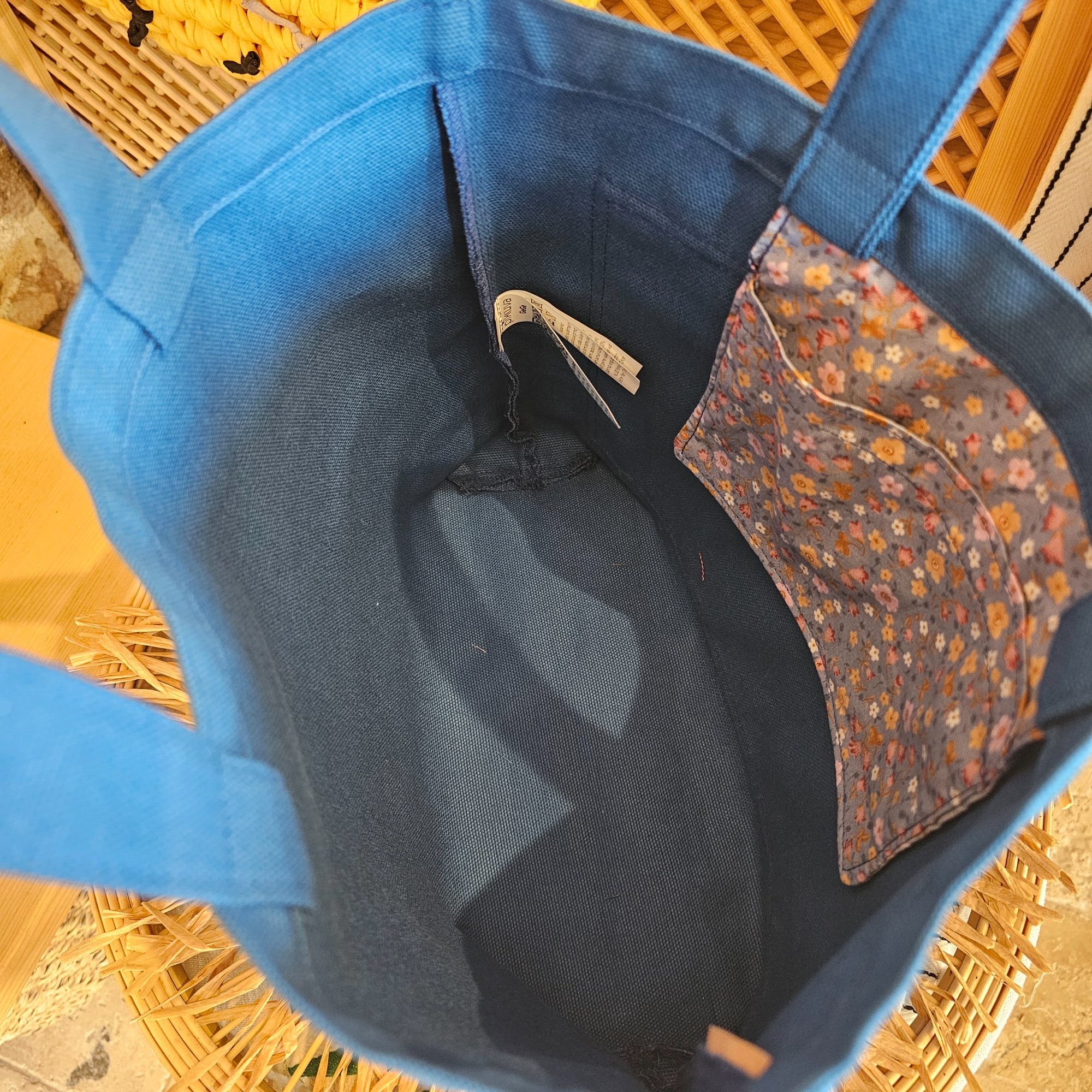 Blue Canvas Bag with Blue Handles and External Pocket image 6