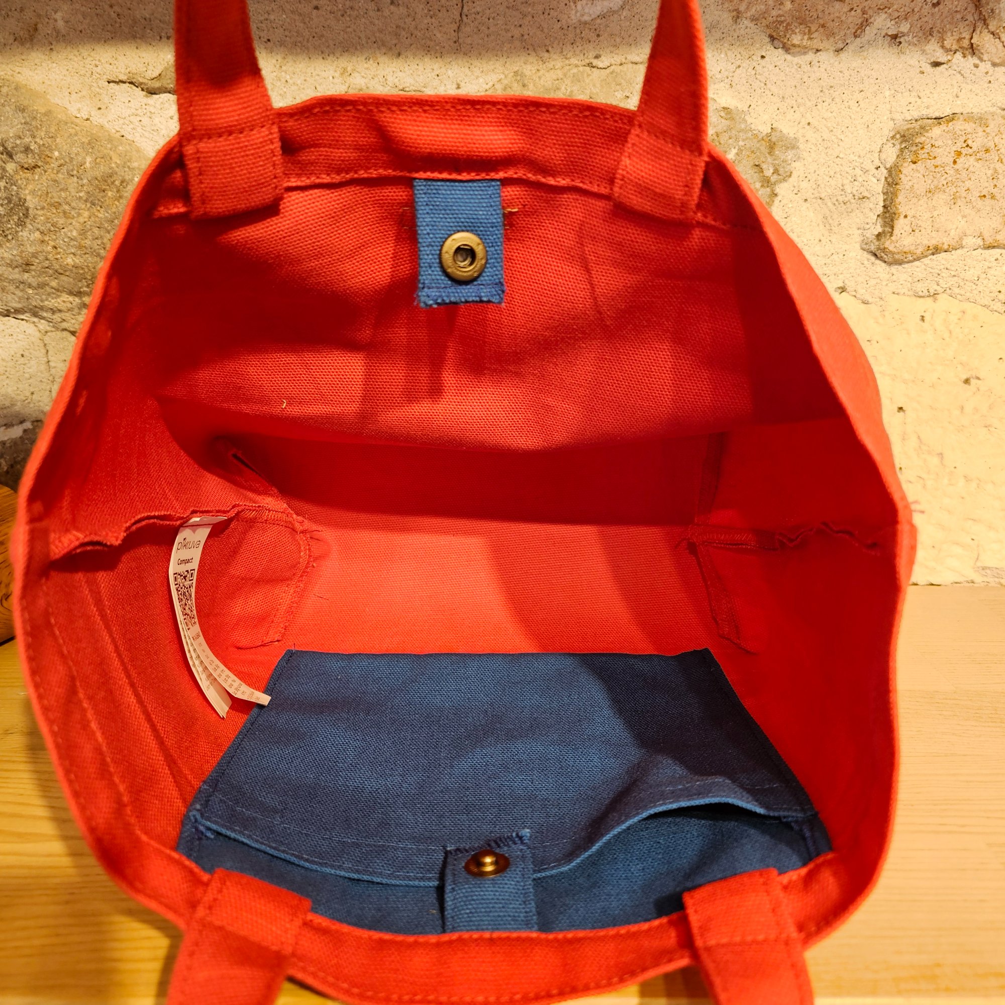 Red-Handled Snap Closure Red Canvas Bag image 5