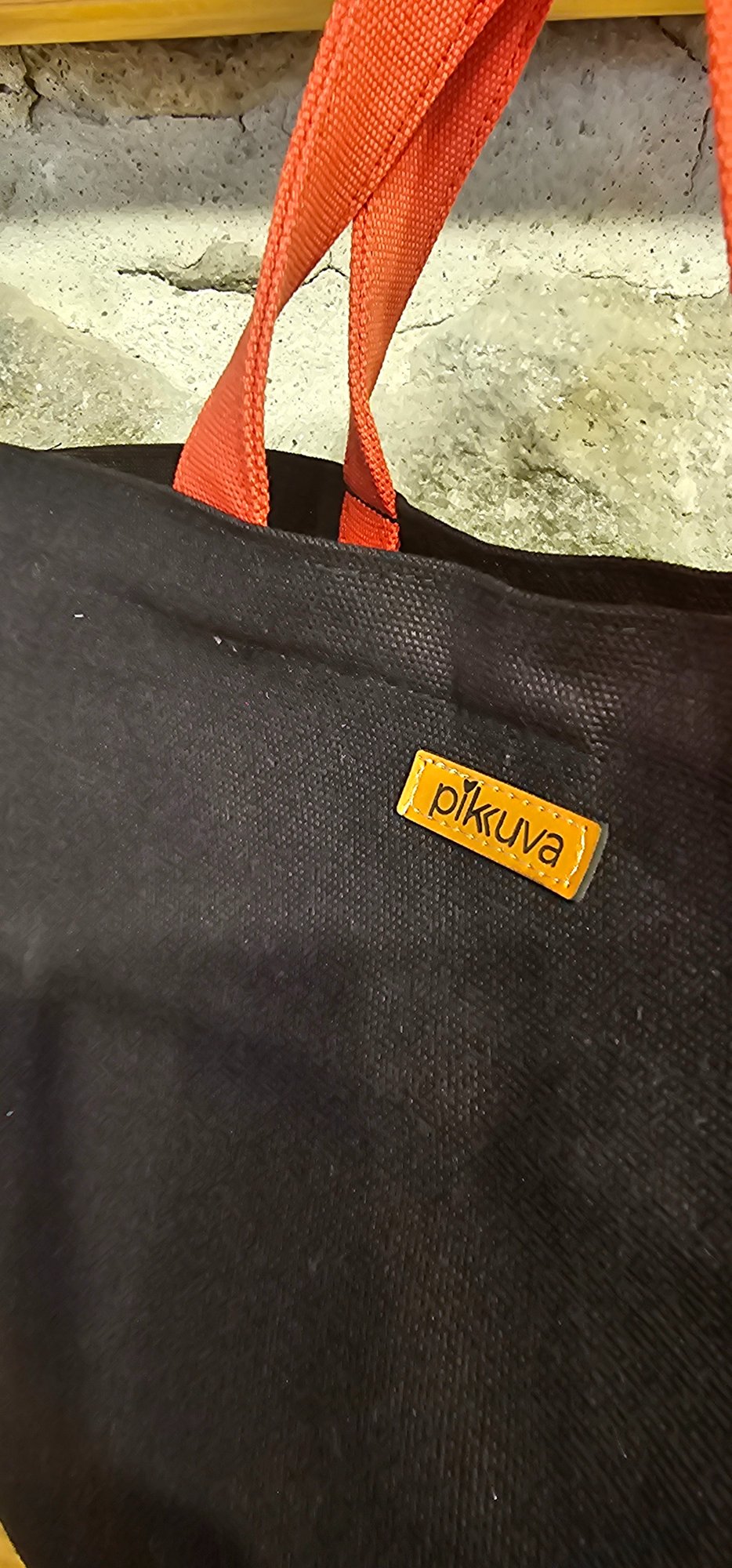 Red-Handled Snap Closure Black Canvas Bag image 4