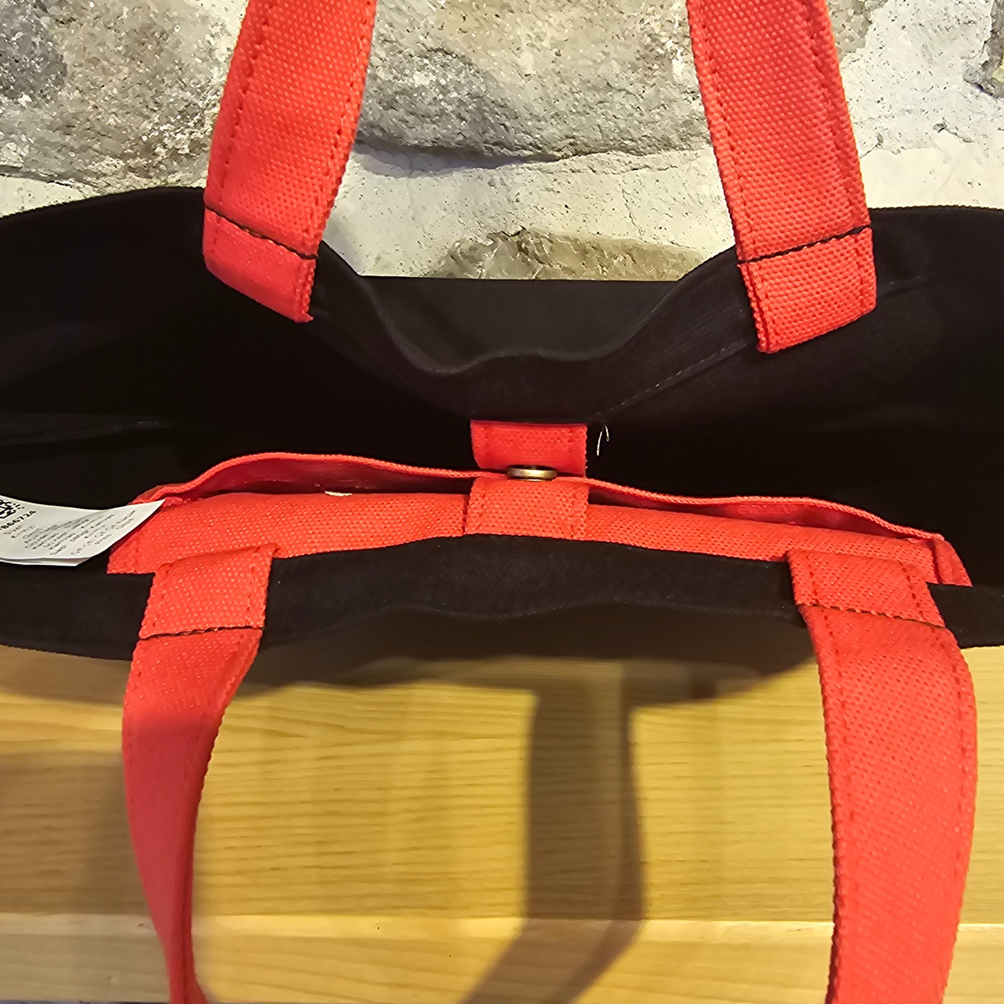 Red-Handled Snap Closure Black Canvas Bag image 9
