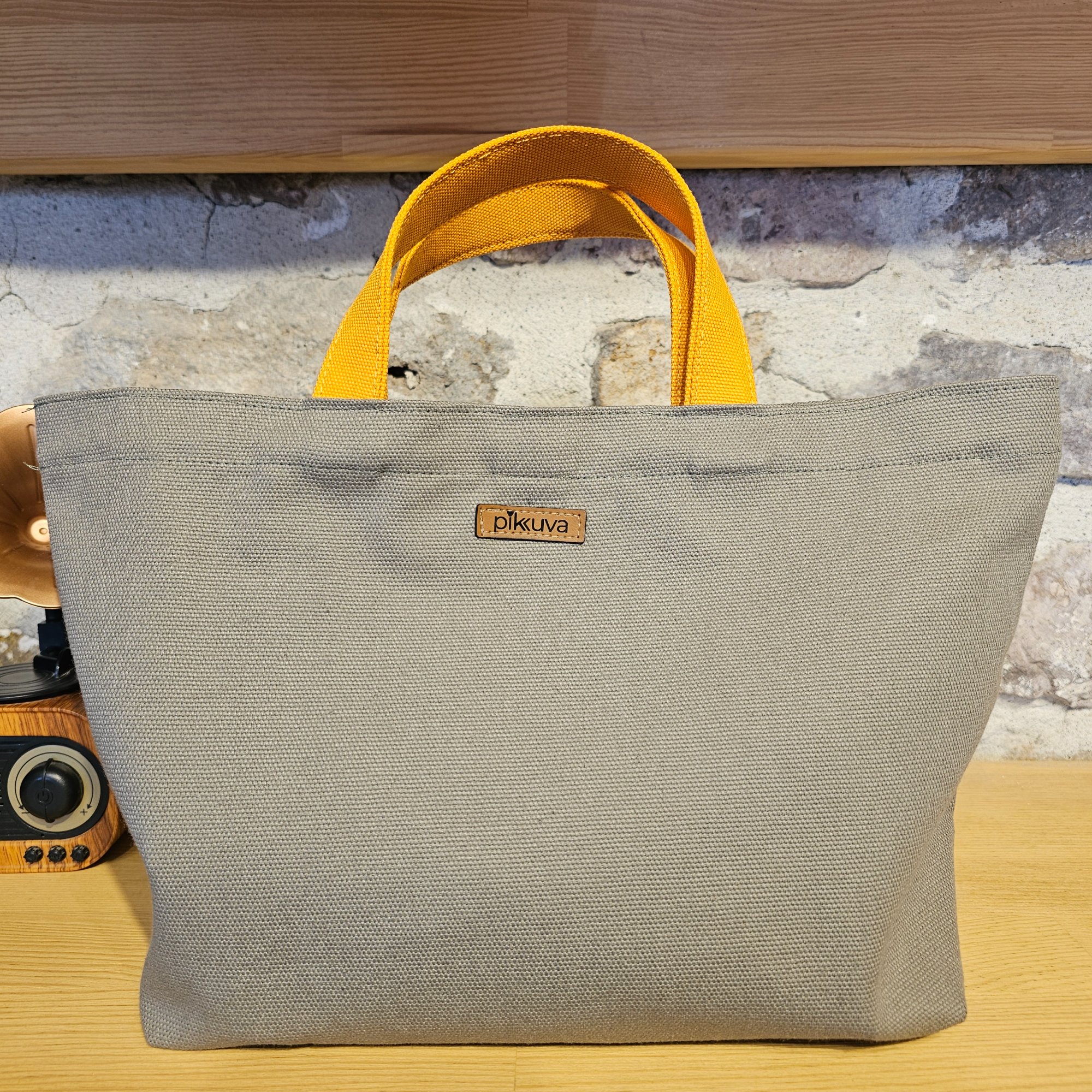 Orange-Handled Snap Closure Light Khaki Canvas Bag image 2