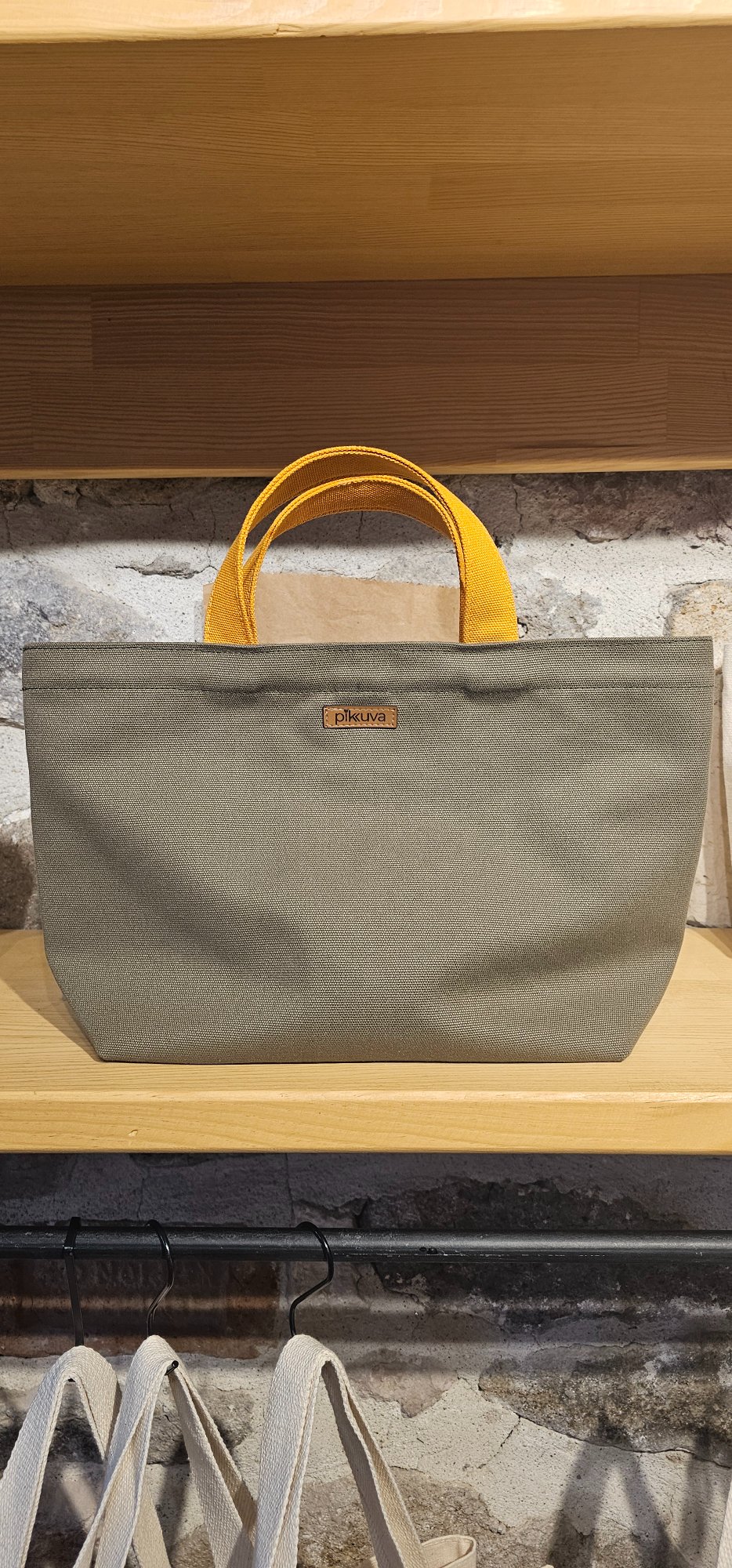 Orange-Handled Snap Closure Olive Canvas Bag image 2