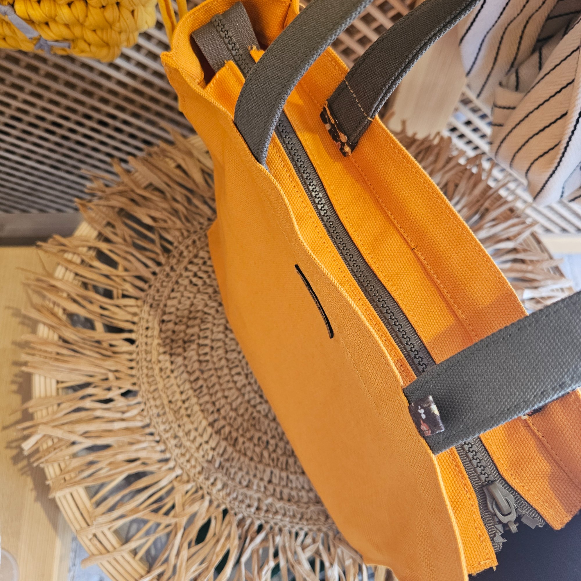 Haki Saplı Fermuarlı Turuncu Santorini Kanvas Bez Çanta image 8